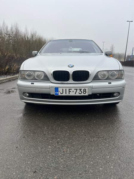 BMW 530 Nokia - valokuva 1