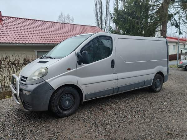 Opel Vivaro Haemeenlinna - valokuva 1