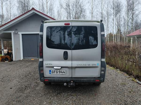 Opel Vivaro Haemeenlinna - valokuva 3