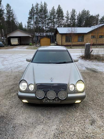 Mercedes-Benz E Lons-le-Saunier - valokuva 5