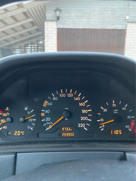 Mercedes-Benz E Lons-le-Saunier - photo 8