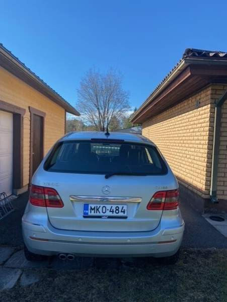 Mercedes-Benz B Ugleural'skiy - valokuva 2