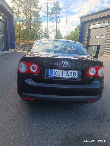 Volkswagen Jetta Espoo - valokuva 3