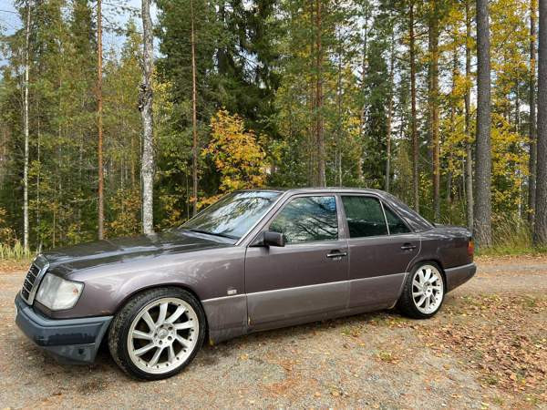 Mercedes-Benz 230 Jaemsae – foto 1