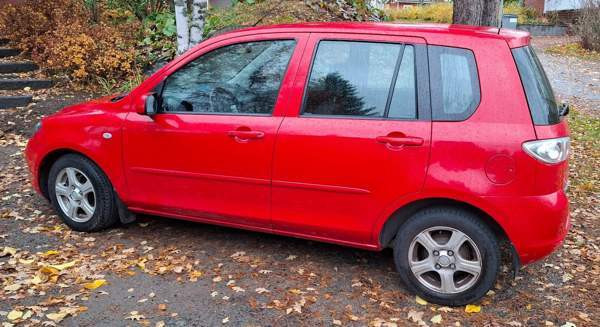 Mazda 2 Jyväskylä - valokuva 2