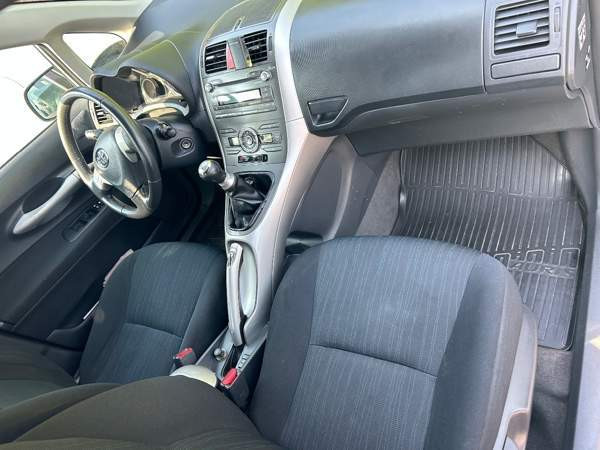 Toyota Auris Laitila - изображение 2