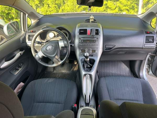 Toyota Auris Laitila - изображение 1