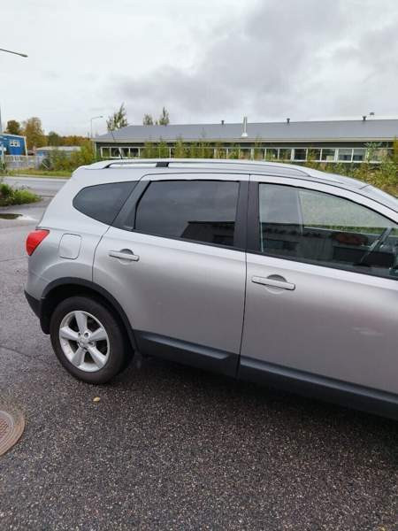 Nissan Qashqai+2 Helsinki - valokuva 3