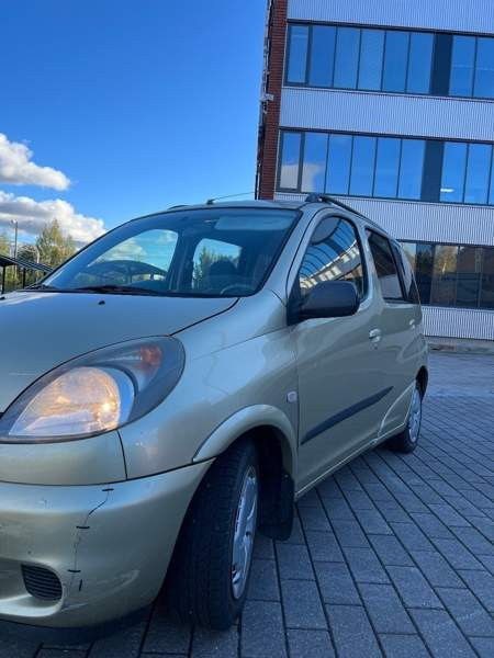 Toyota Yaris Verso Glebychevo - valokuva 2