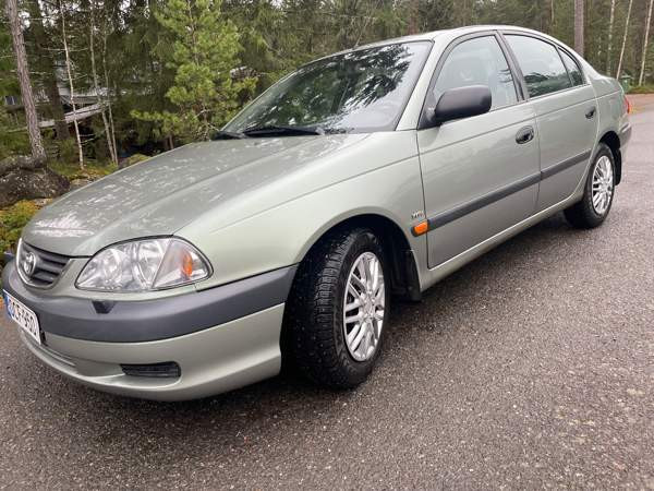 Toyota Avensis Nakkila - изображение 1