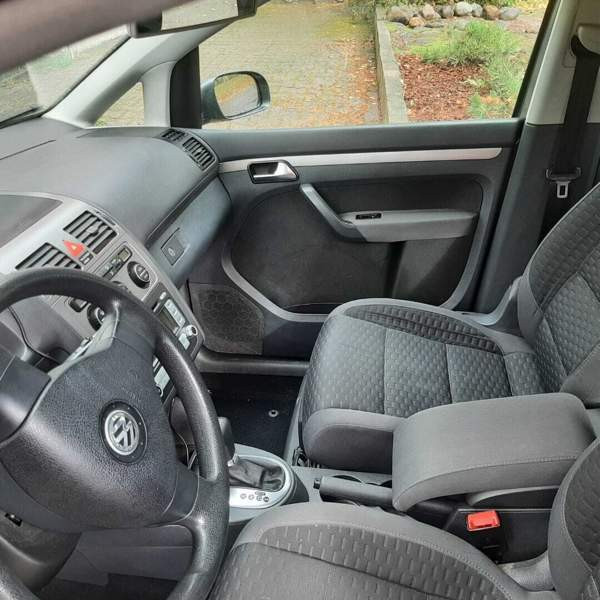 Volkswagen Touran Espoo - valokuva 8