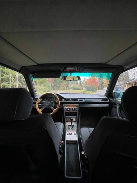 Mercedes-Benz E Силинъярви - изображение 7