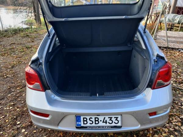 Chevrolet Cruze Порвоо - изображение 7