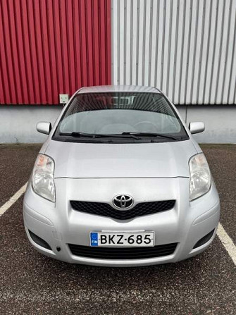 Toyota Yaris Tampere - valokuva 1