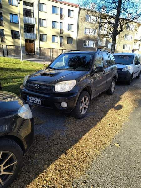 Toyota RAV4 Helsinki - valokuva 1