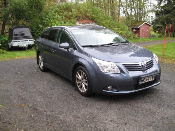 Toyota Avensis Oulu – foto 1