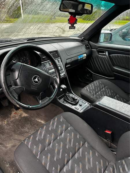 Mercedes-Benz C Soini - valokuva 5