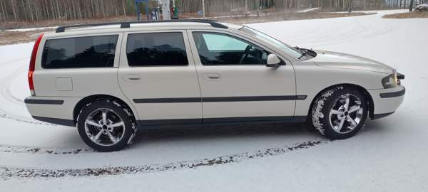 Volvo V70 Keuruu - valokuva 4