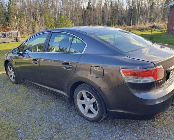 Toyota Avensis Zaporiz'ka Oblast' - valokuva 3