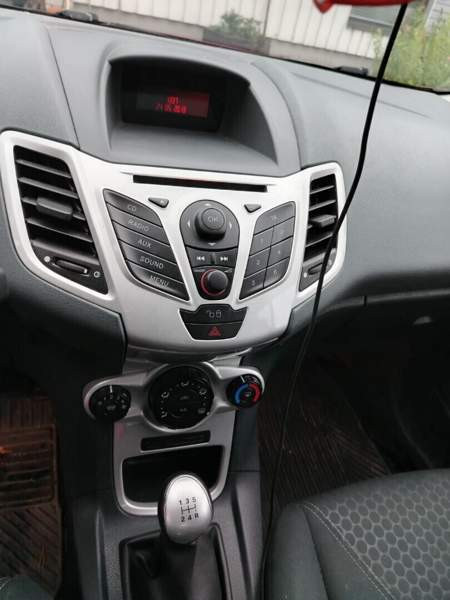 Ford Fiesta Rovaniemi - valokuva 6