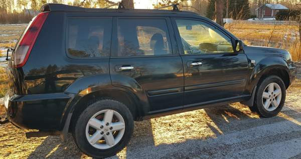 Nissan X-Trail Oulu - valokuva 5