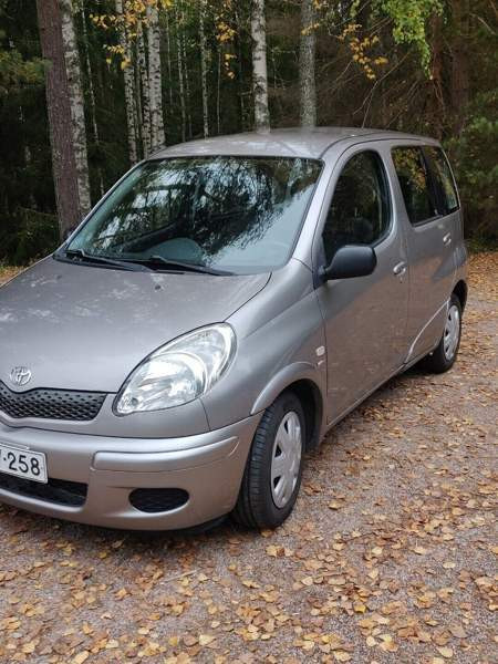 Toyota Yaris Verso Porvoo - valokuva 1