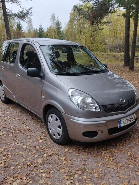 Toyota Yaris Verso Porvoo - valokuva 2