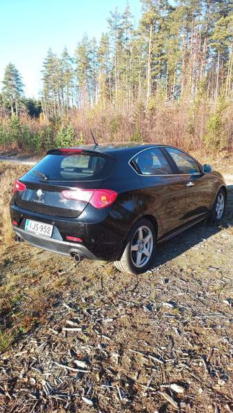 Alfa Romeo Giulietta Йоэнсуу - изображение 8