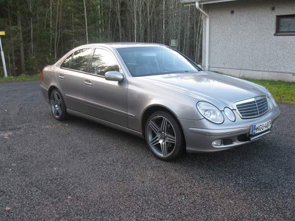 Mercedes-Benz 220 Tampere - valokuva 2