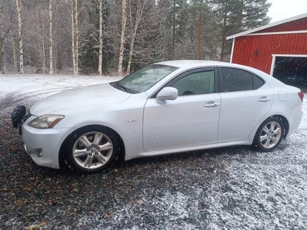 Lexus IS Laihia - valokuva 3
