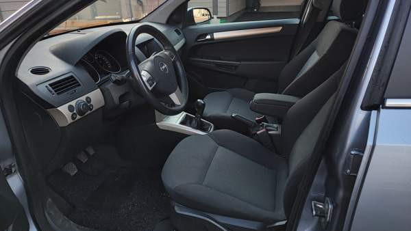 Opel Astra Haemeenlinna - photo 8