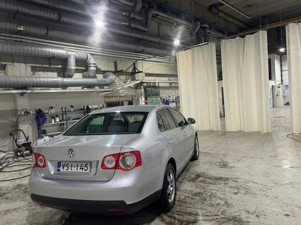 Volkswagen Jetta Эспоо - изображение 6