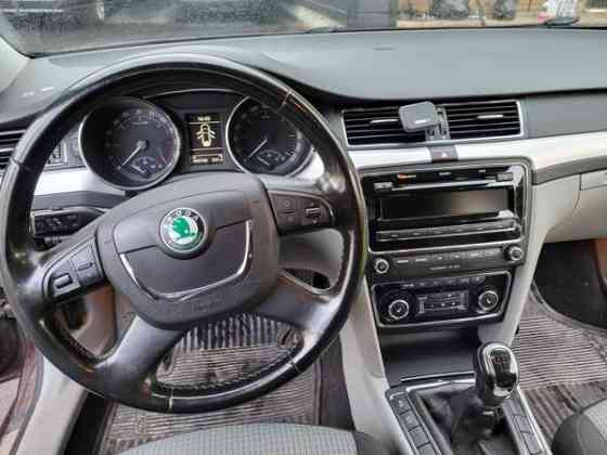 Skoda Superb Raahe