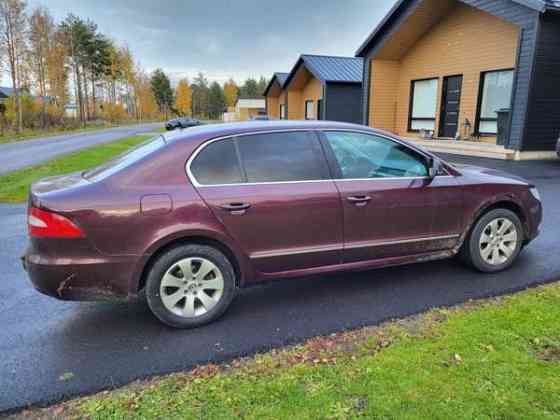 Skoda Superb Raahe