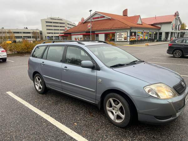 Toyota Corolla Espoo - valokuva 1