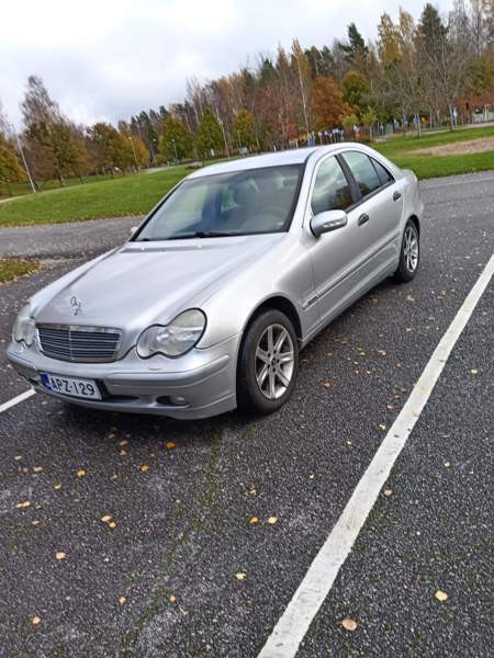 Mercedes-Benz C Mänttä-Vilppula - valokuva 2