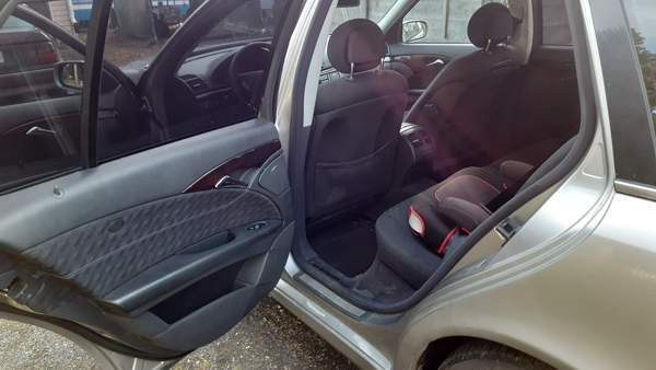 Mercedes-Benz E Kemin - valokuva 8