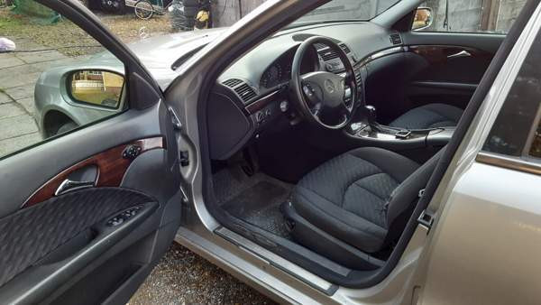 Mercedes-Benz E Kemin - valokuva 6