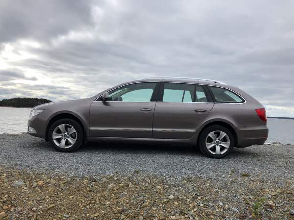 Skoda Superb Joensuu - valokuva 8