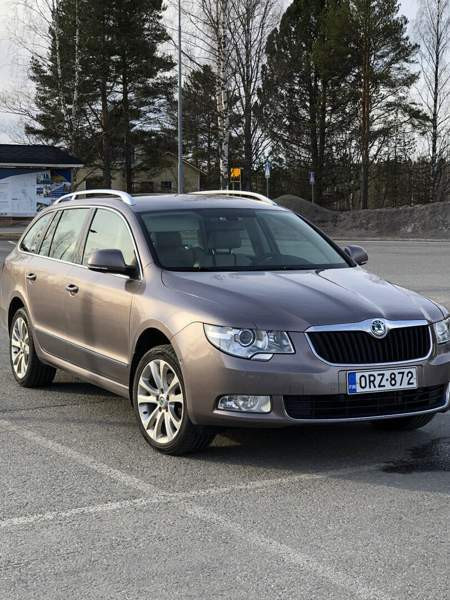 Skoda Superb Joensuu - valokuva 1