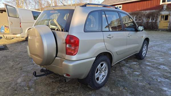 Toyota RAV4 Kemijärvi - изображение 1
