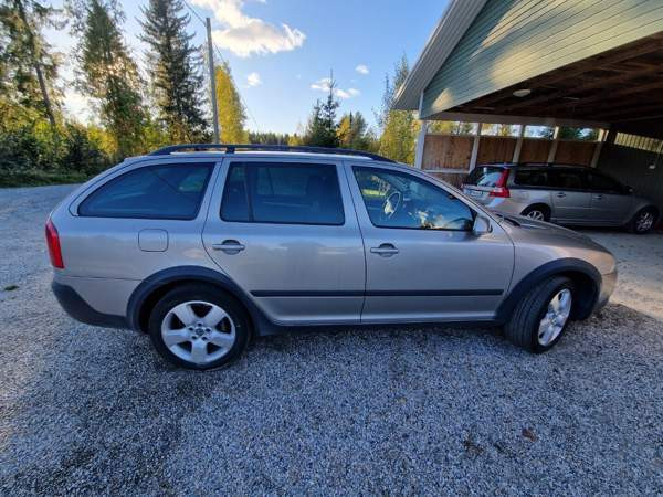 Skoda Octavia Исалми - изображение 4