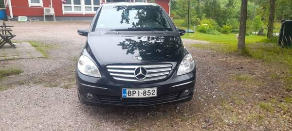 Mercedes-Benz 200 Порвоо - изображение 1