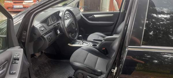 Mercedes-Benz 200 Порвоо - изображение 8