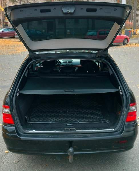 Mercedes-Benz E Joensuu - valokuva 3