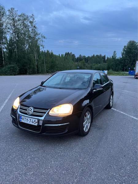 Volkswagen Jetta Вантаа - изображение 6