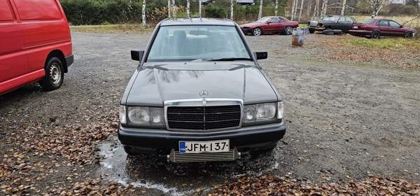 Mercedes-Benz 190 Сейняйоки - изображение 1