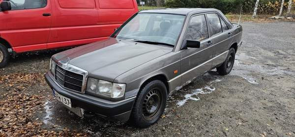 Mercedes-Benz 190 Сейняйоки - изображение 3