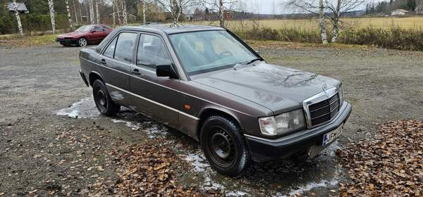 Mercedes-Benz 190 Сейняйоки - изображение 2