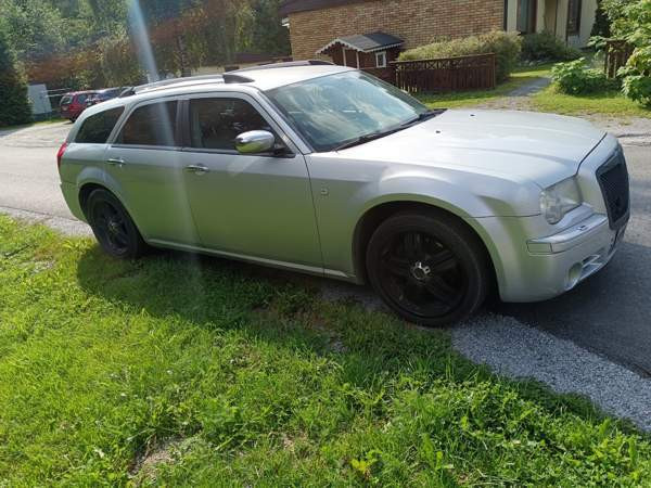 Chrysler 300C Yloejaervi - изображение 1